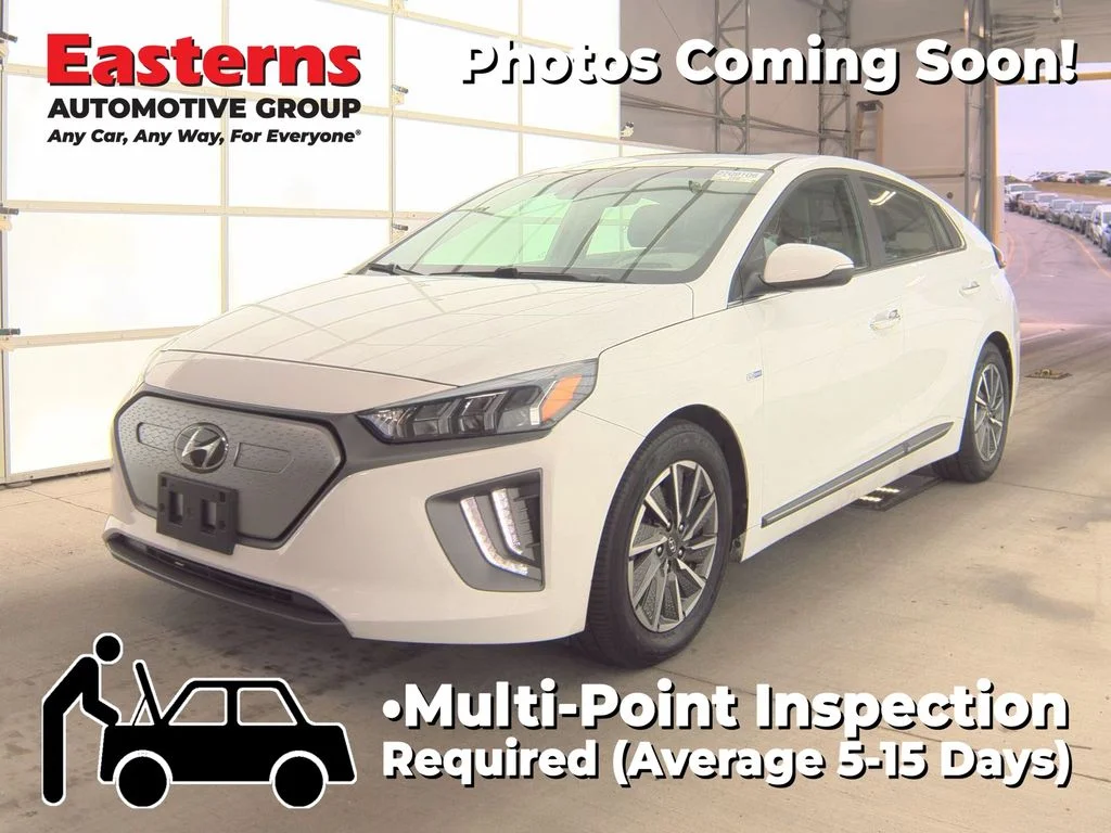 Used 2020 White Hyundai Limited image 1