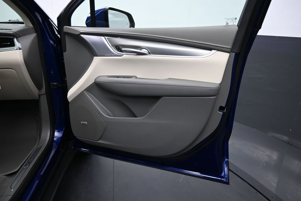 New 2026 Opulent Blue Metallic Cadillac Premium Luxury image 20