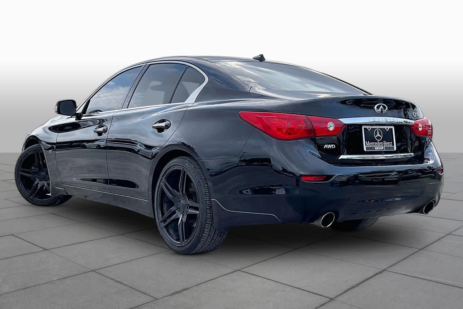 Used 2015 Black Obsidian INFINITI Premium image 11