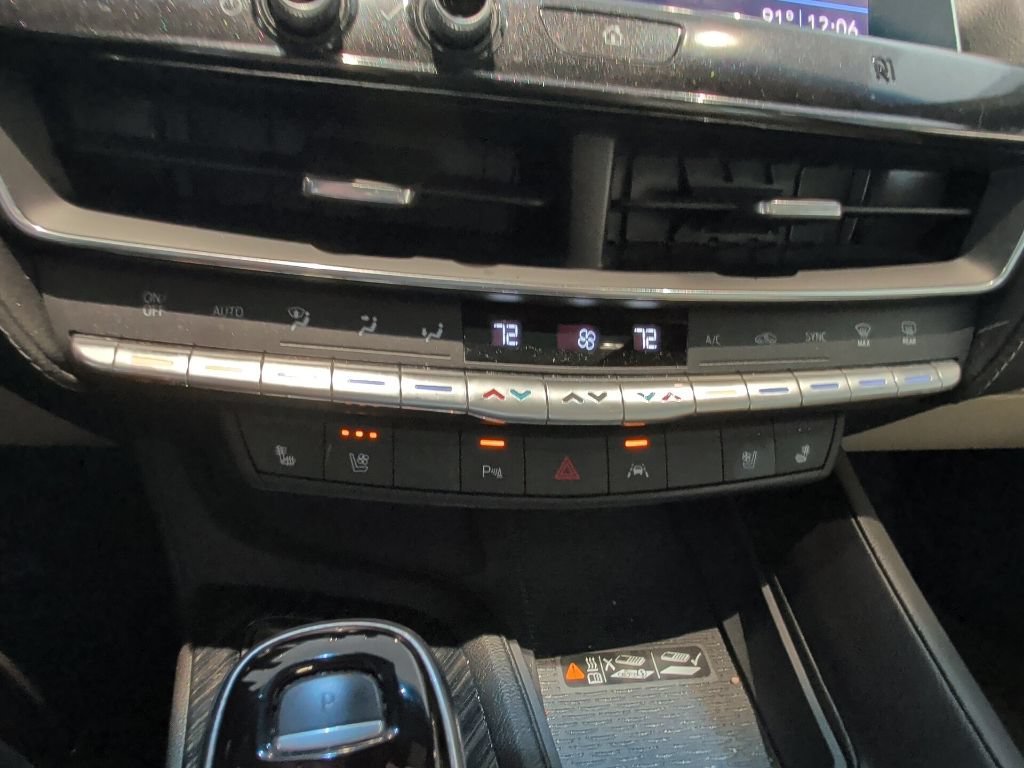 Used 2020 SHADOW METALLIC Cadillac Premium Luxury image 16