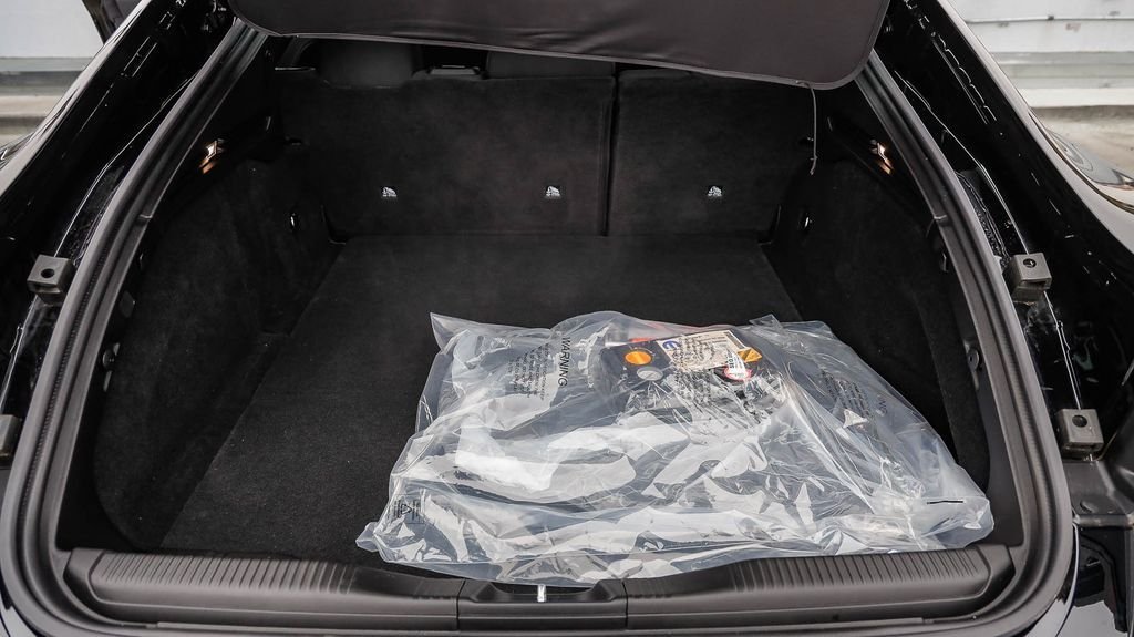 New 2026 Diamond Black Dodge R/T image 30