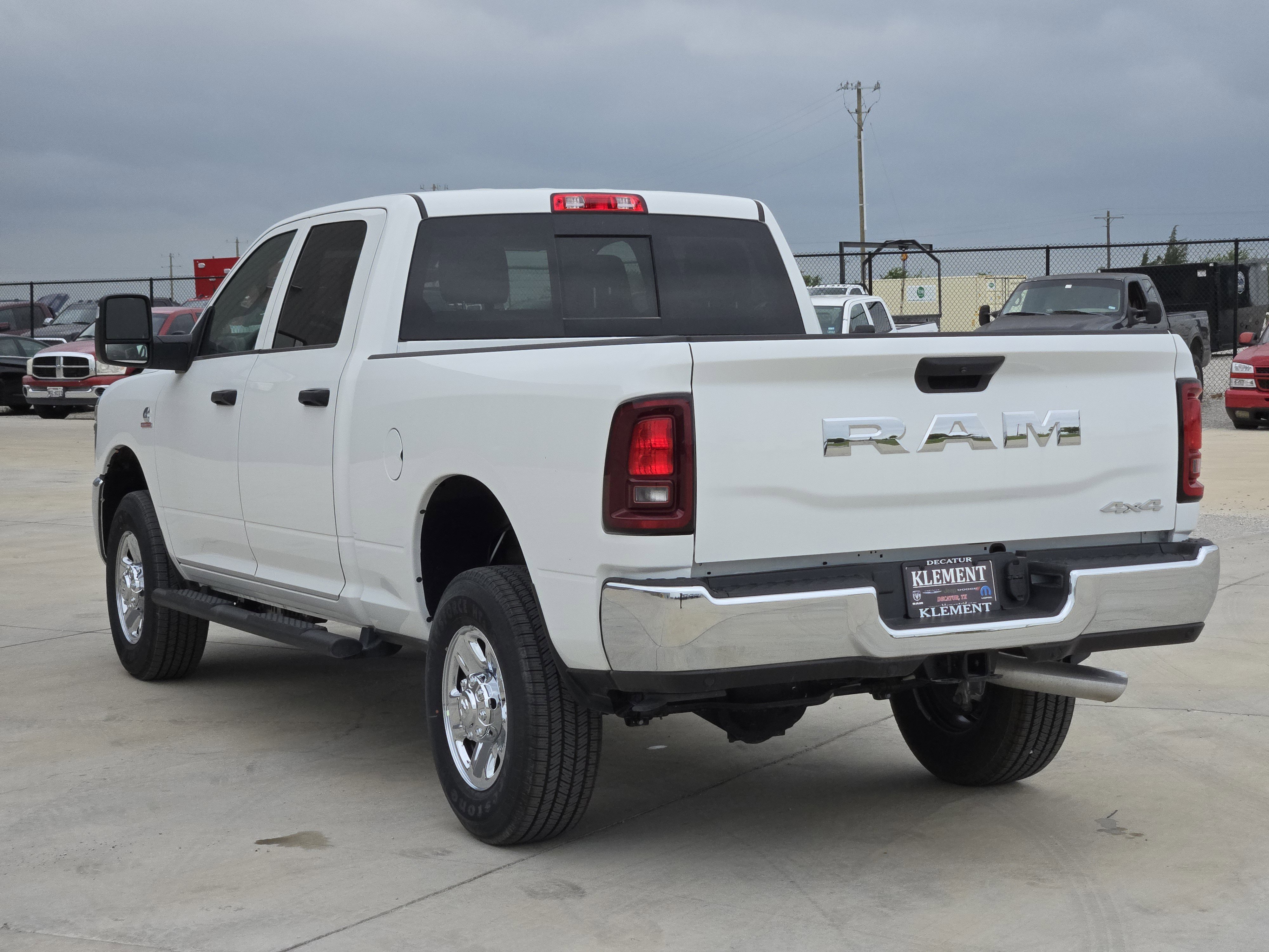 New 2026 Bright White Clear-Coat Exterior Paint RAM Tradesman image 4