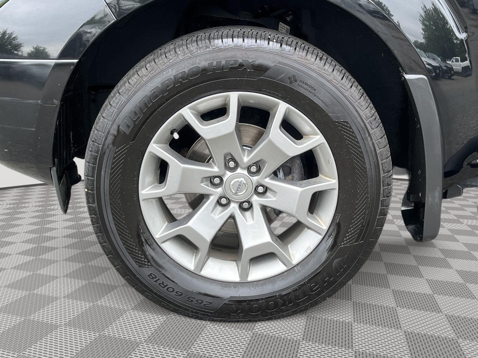 Used 2020 Magnetic Black Pearl Nissan SV image 10