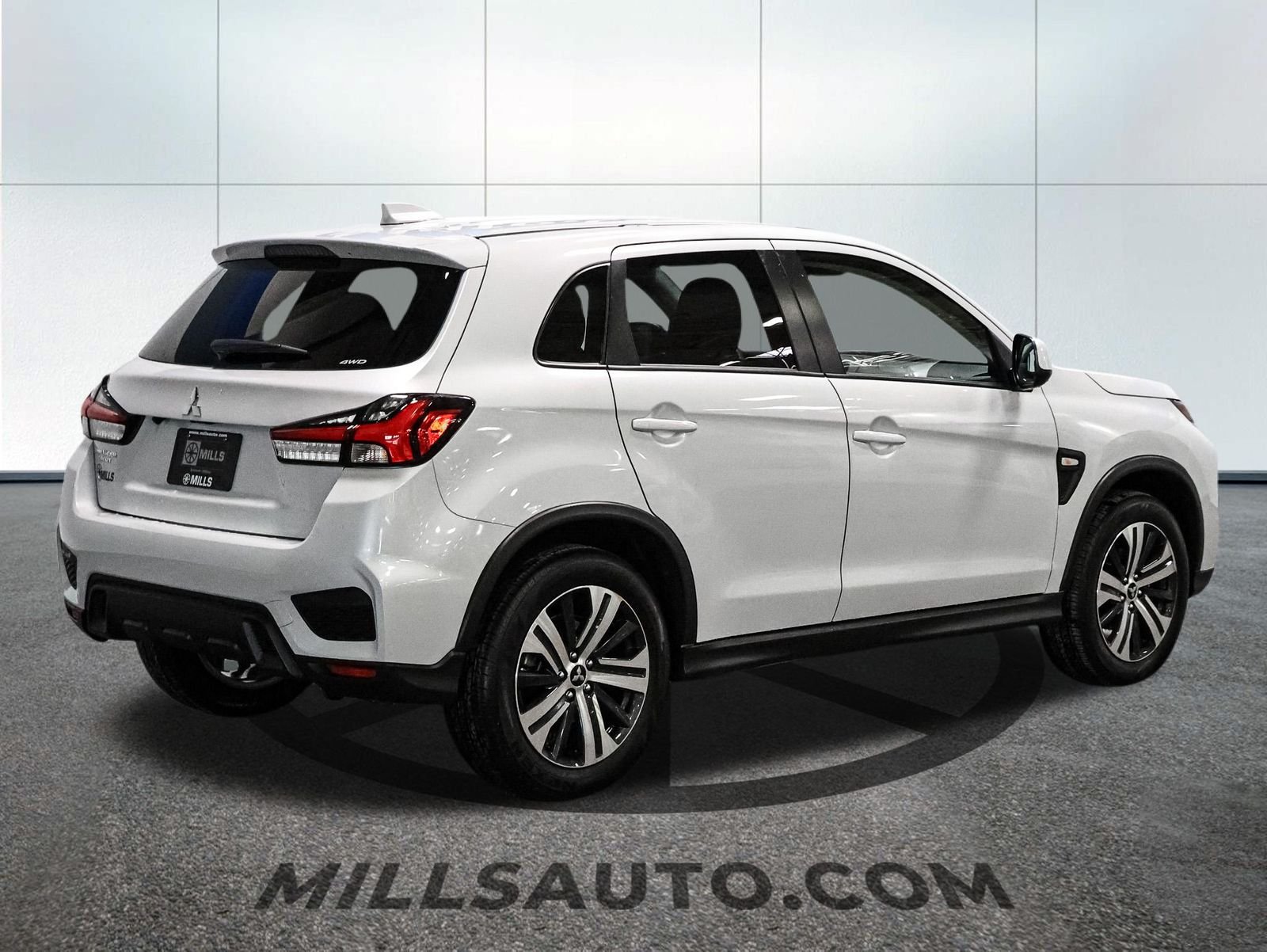 2025 Mitsubishi Outlander Sport ES - Photo 8