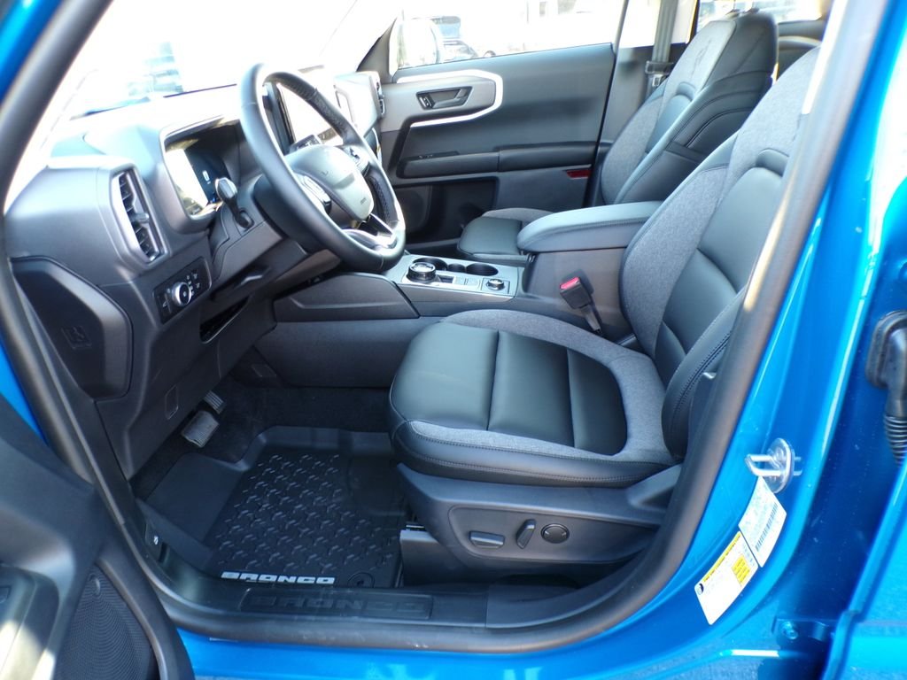 New 2025 Velocity Blue Metallic Ford Big Bend® image 13