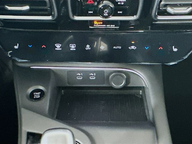 New 2026 Atlantic Gray Metallic / Super Black Two-tone Nissan SR image 15