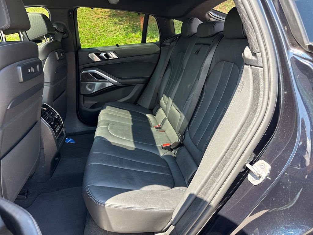 Used 2021 Black BMW M50i image 27