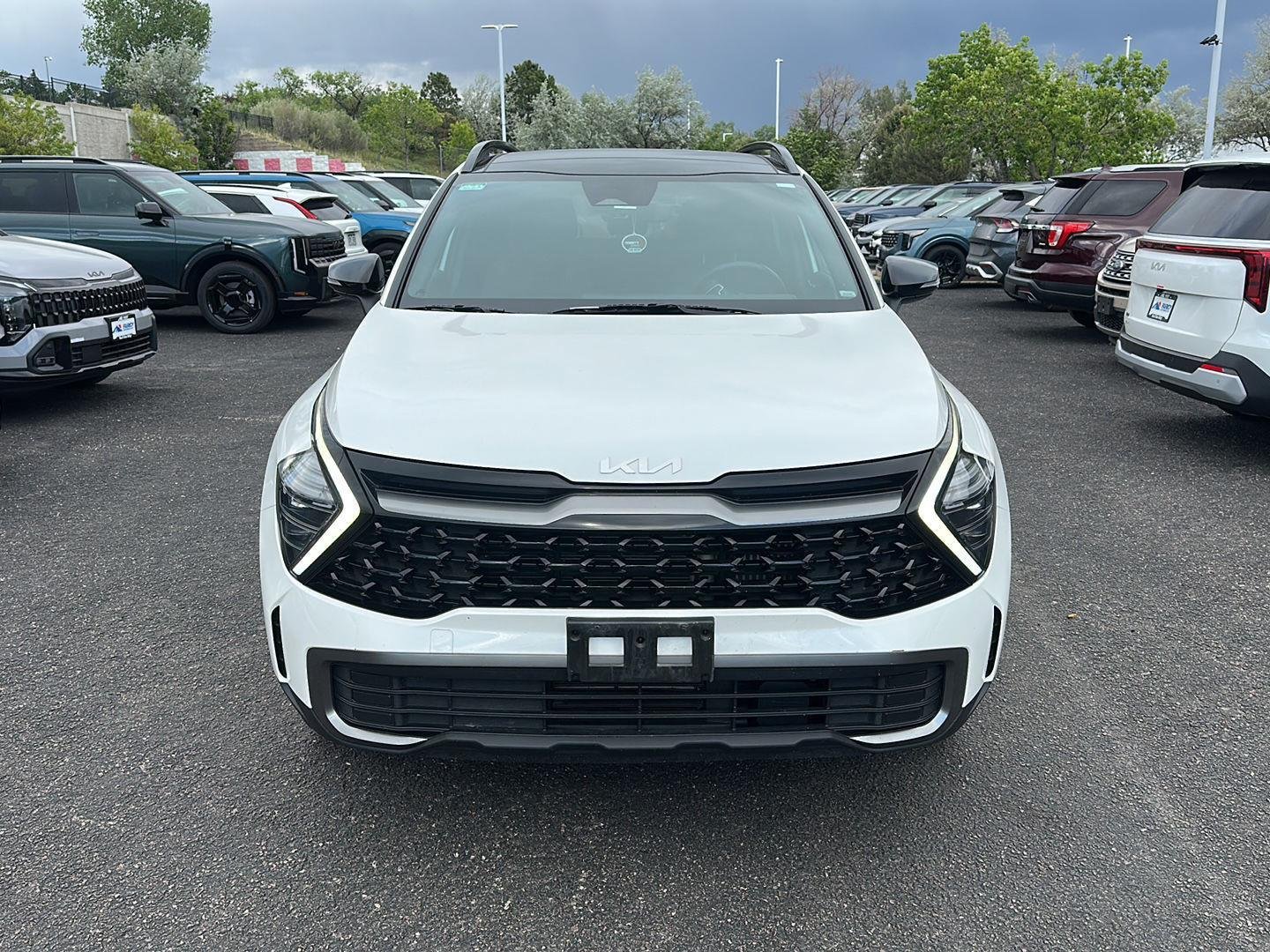 Used 2024 Snow White Pearl Kia X-Line image 2