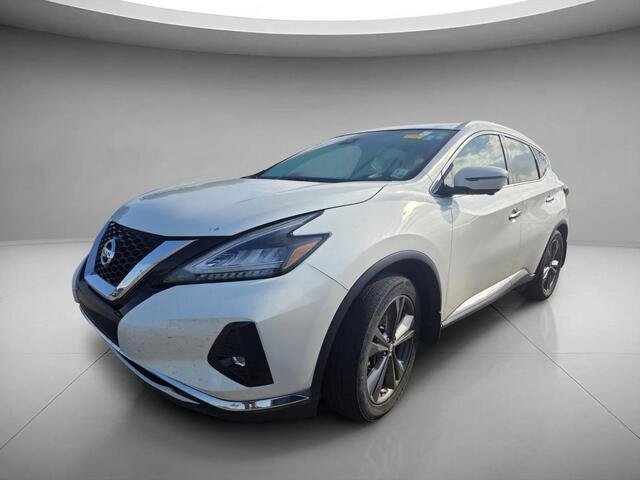 Used 2019 Pearl White Tricoat Nissan Platinum image 1