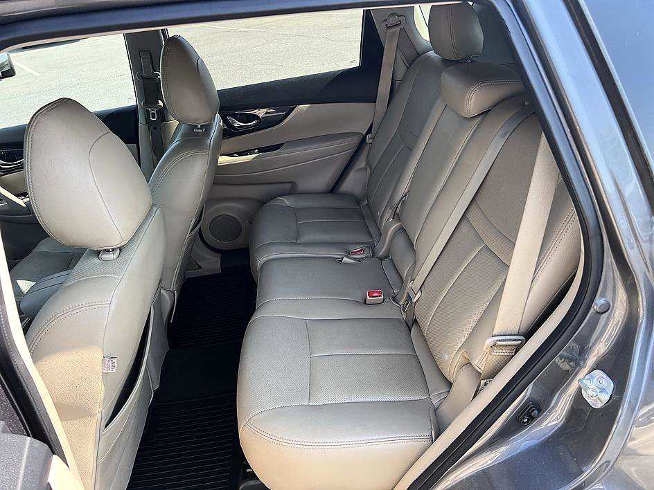 Used 2017 Gun Metallic Nissan SV image 14