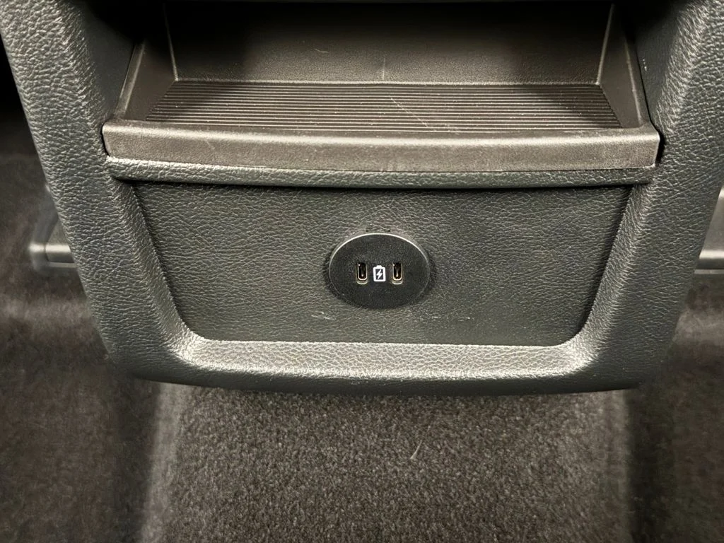 New 2024 Black Ford SE image 27