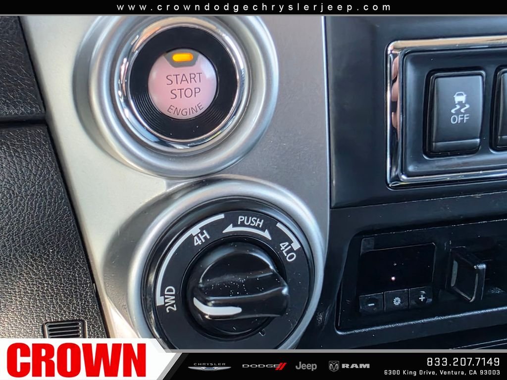 Used 2017 White Nissan PRO-4X image 27