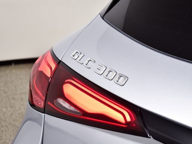 New 2026 Cirrus Silver Metallic Mercedes-Benz GLC 300 image 51