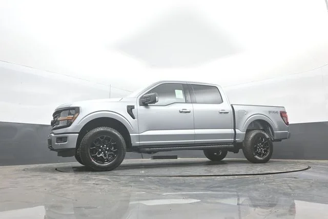 New 2026 Iconic Silver Metallic Ford XLT image 28
