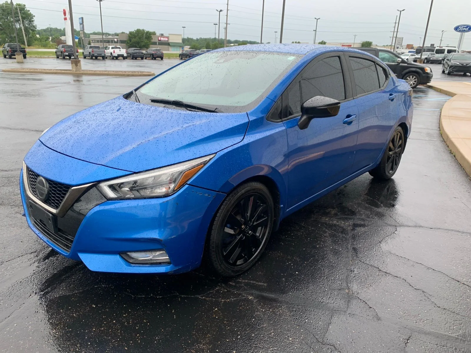 Used 2020 Blue Nissan 1.6 SR image 3