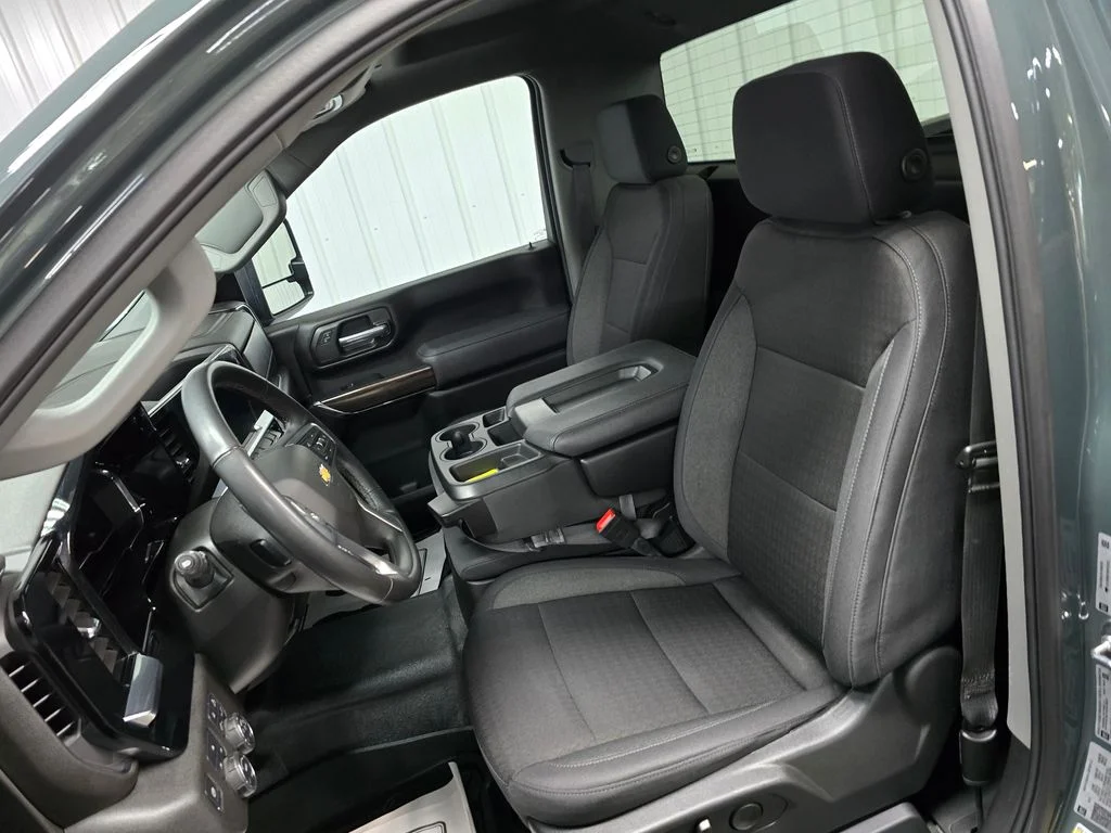 Used 2025 Gray Chevrolet LT image 15