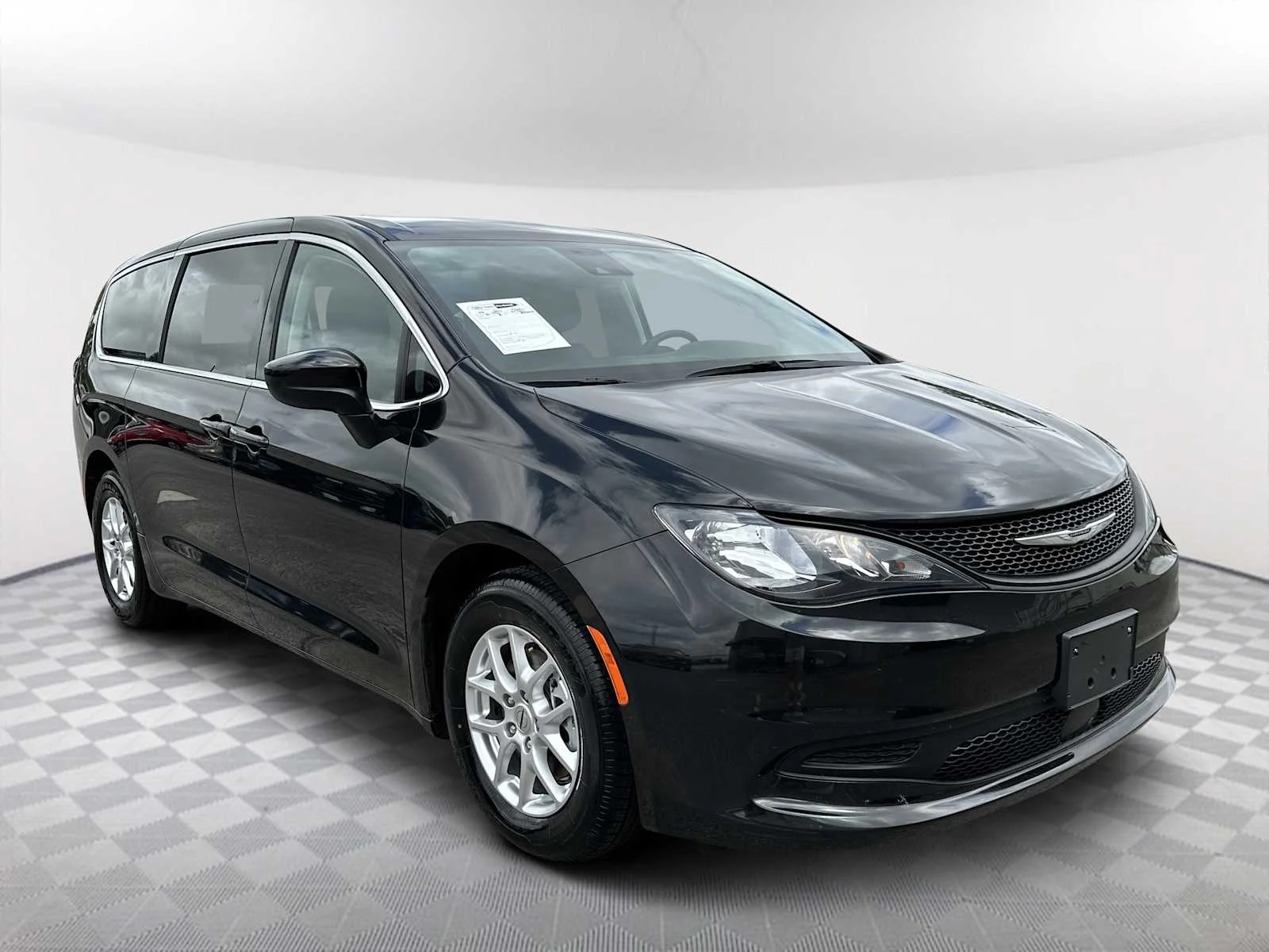2023 Chrysler Voyager