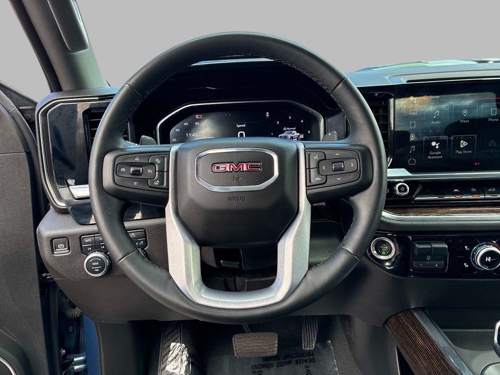 Used 2024  GMC Elevation image 36