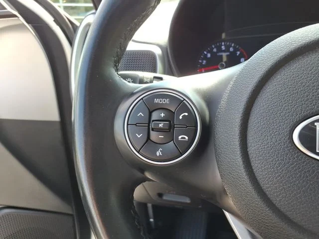 Used 2020 White Kia X-Line image 21