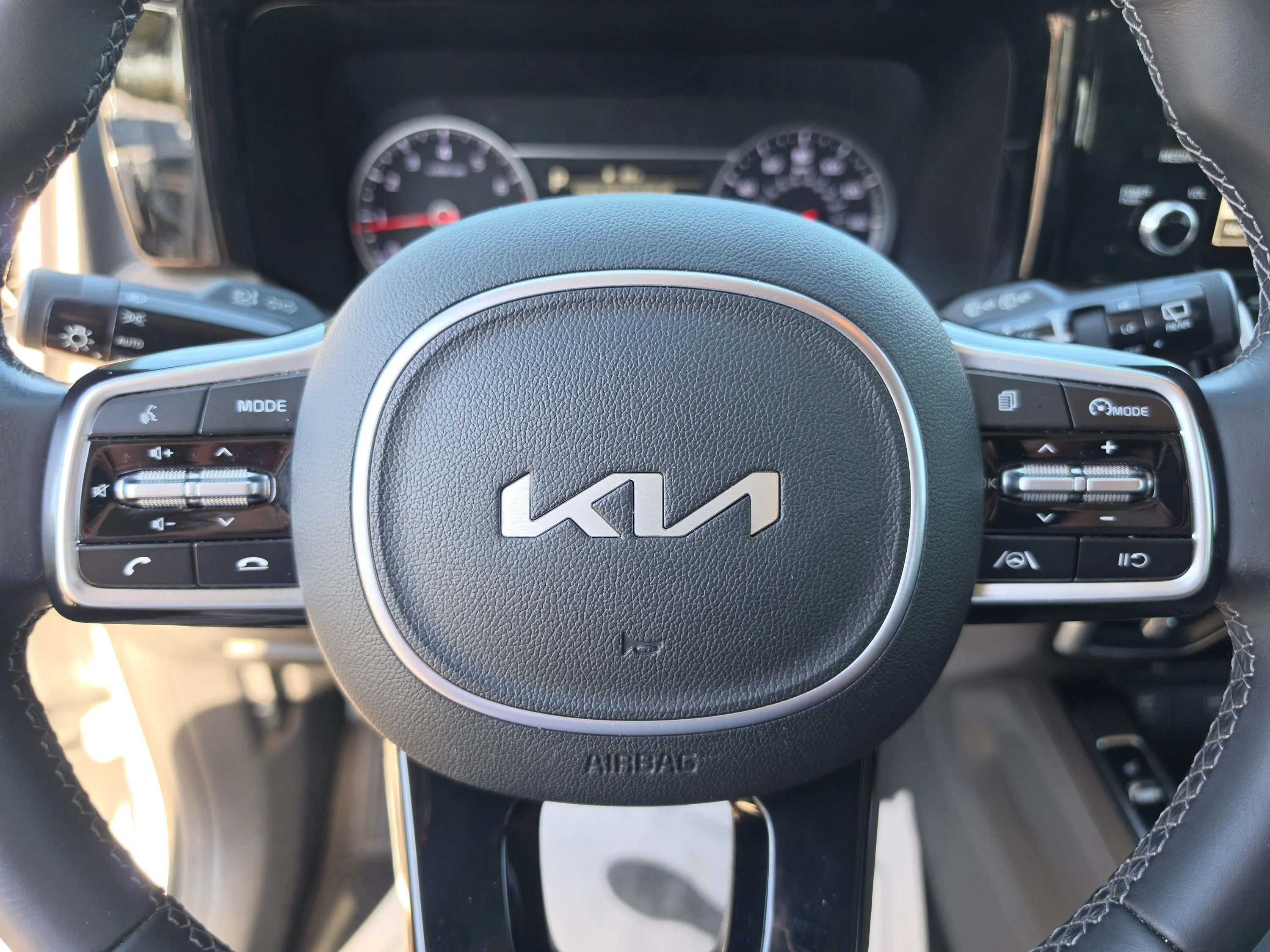 Used 2022 Sparkling Silver Kia X-Line S image 35