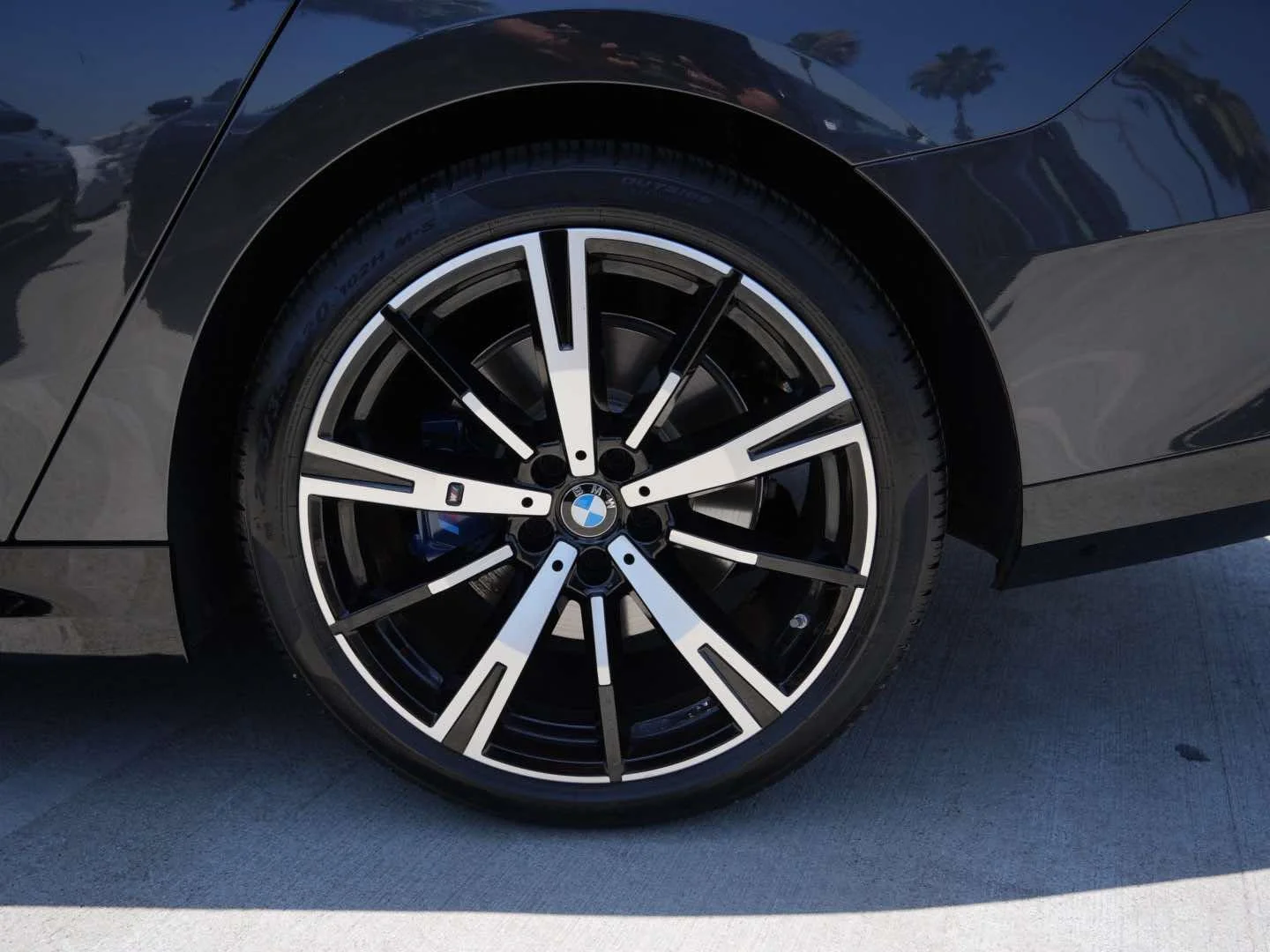 Used 2026 Dark Graphite Metallic BMW 530i Sedan image 6