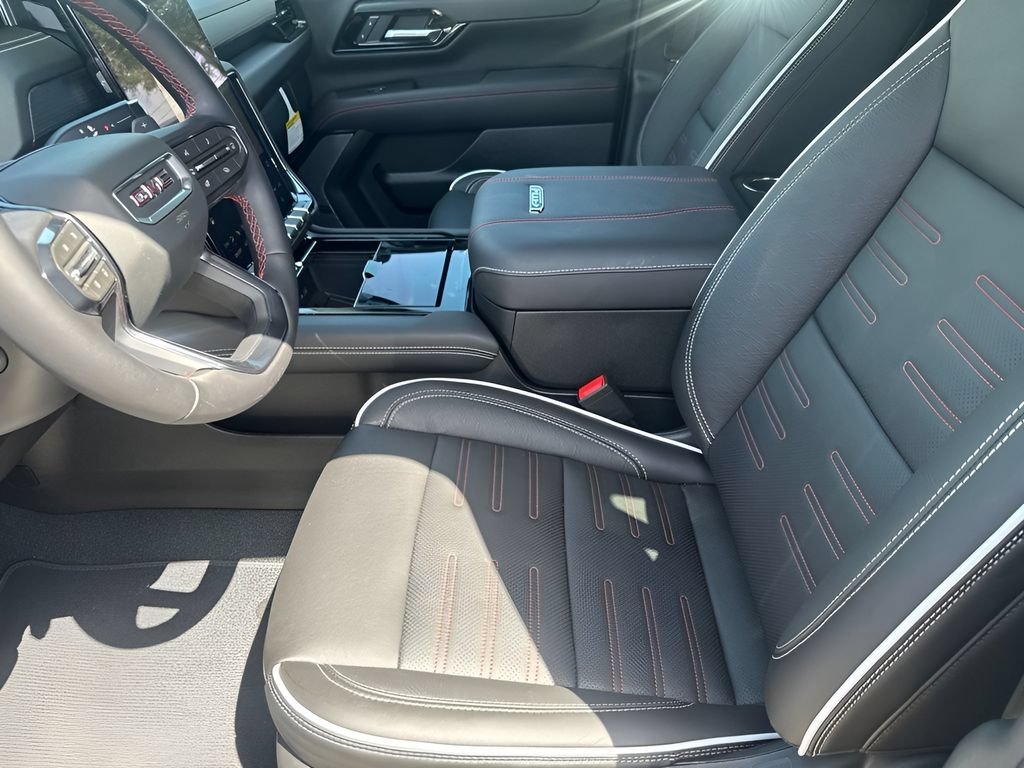 2026 GMC Yukon AT4 Ultimate - Photo 9