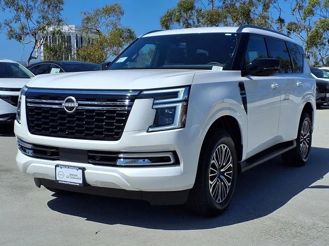 New 2026 Aspen White TriCoat Nissan SL image 3
