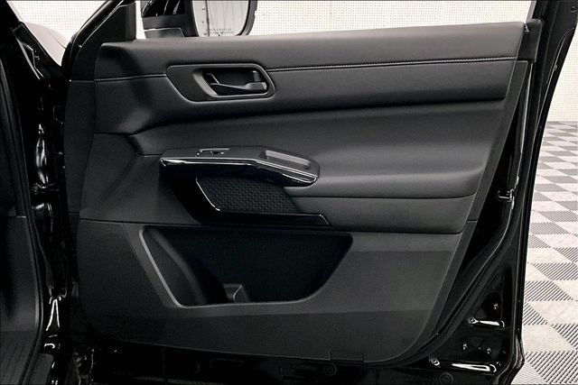New 2026 Super Black Nissan SV image 40