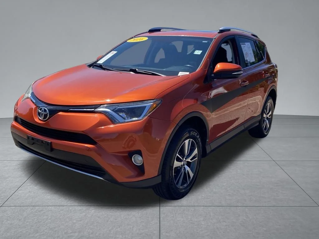 Used 2016 Toyota RAV4 XLE with VIN JTMRFREV7GD178733 for sale in Florence, SC