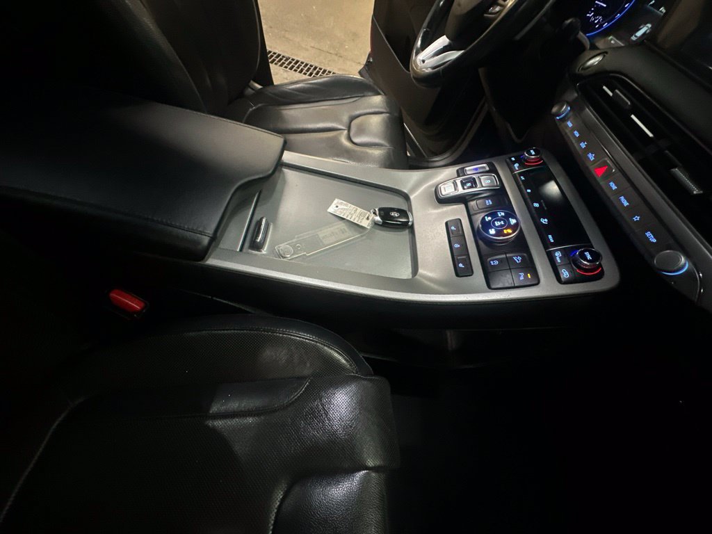 Certified Used 2020 Green Hyundai SEL image 33