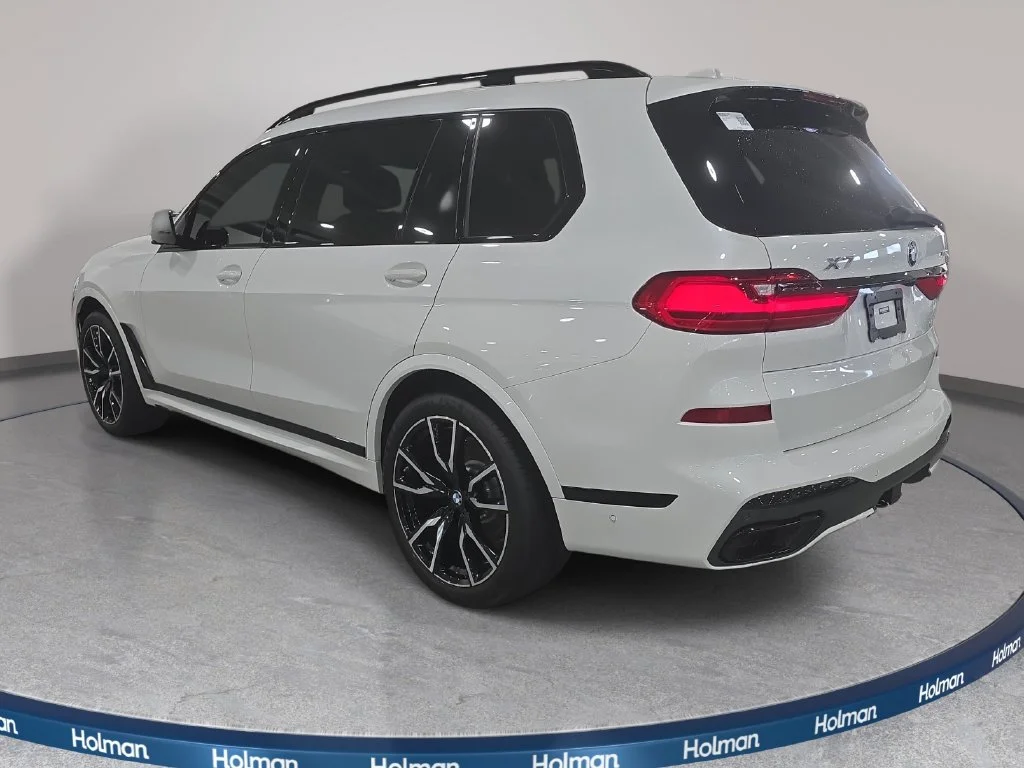 Used 2022 Mineral White Metallic BMW xDrive40i image 8