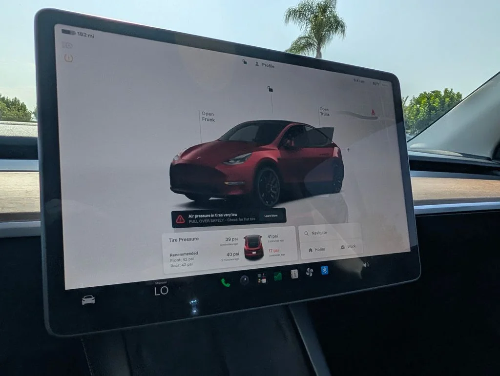 Used 2023  Tesla Performance image 22