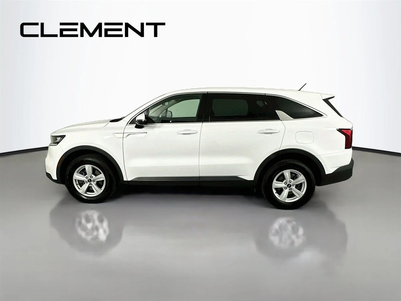 Certified Used 2022 Glacial White Pearl Kia LX image 6