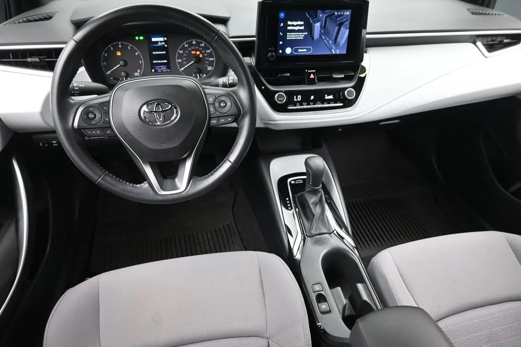 Used 2023  Toyota SE image 15