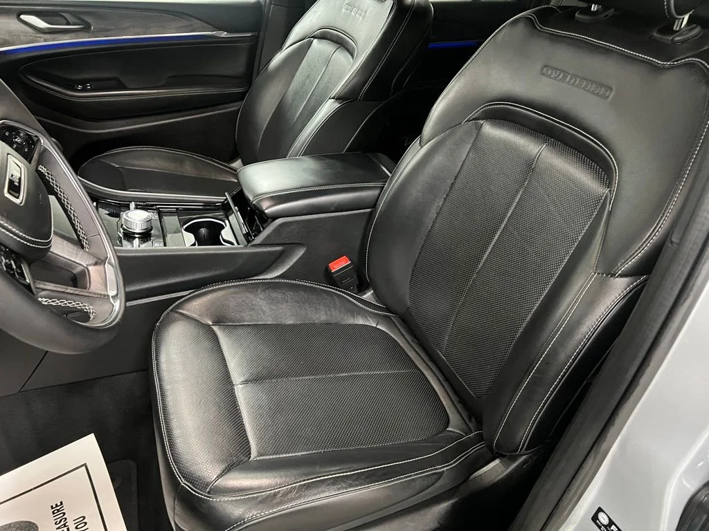 2023 Jeep Grand Cherokee Overland - Photo 26