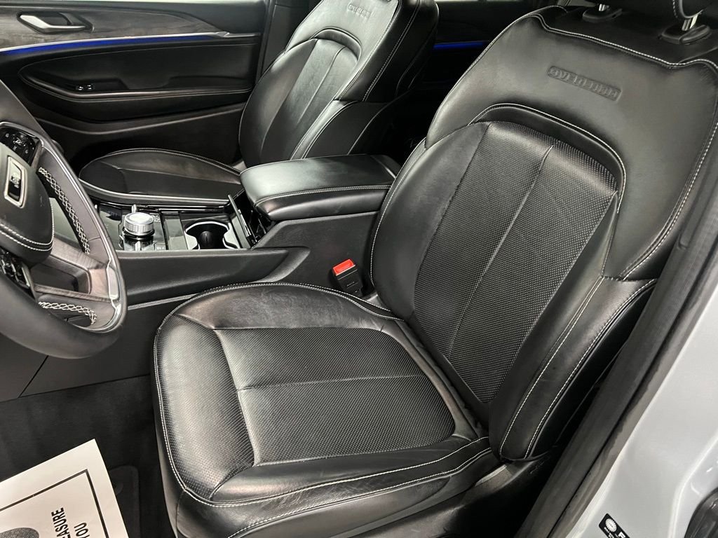 2023 Jeep Grand Cherokee Overland - Photo 26