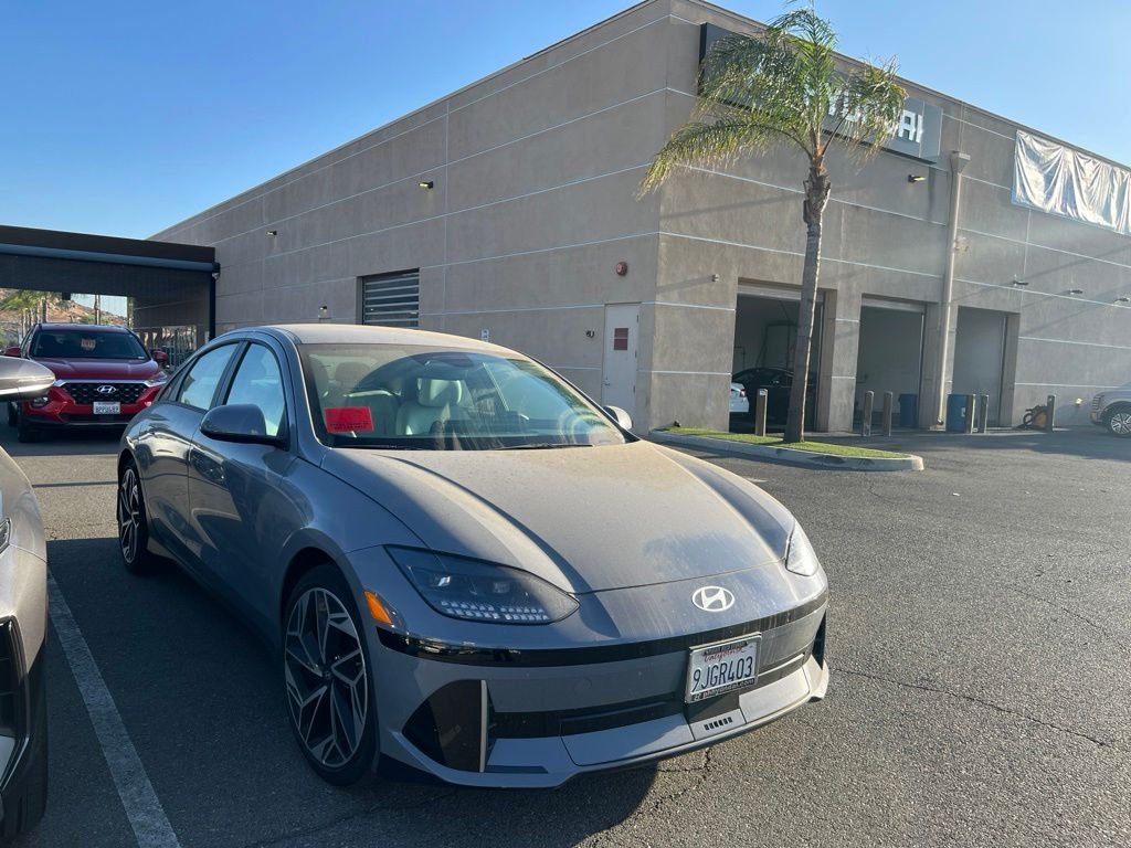 Certified Used 2023 Blue Hyundai SEL image 2