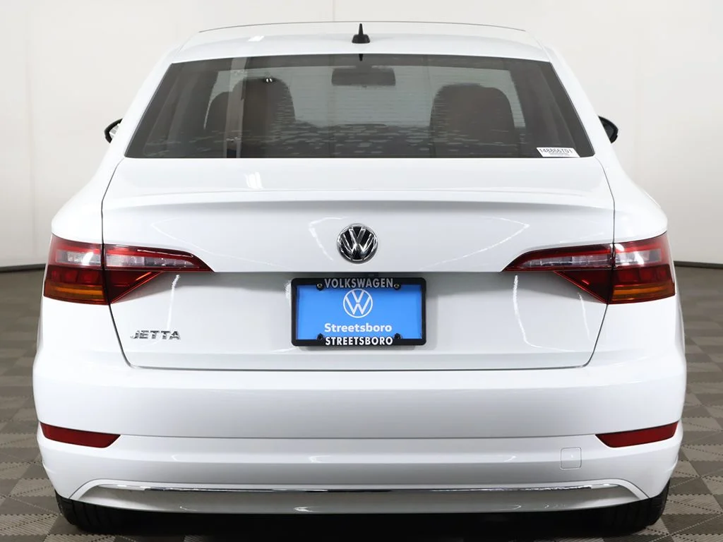 Used 2019 Pure White Volkswagen 1.4T SE image 12