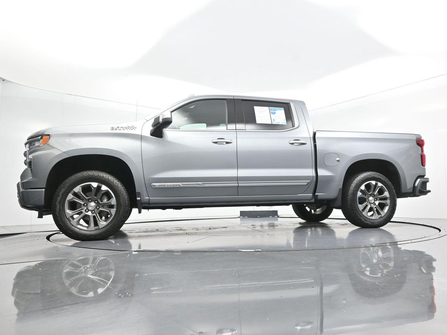 Used 2025 Sterling Gray Metallic Chevrolet High Country image 48