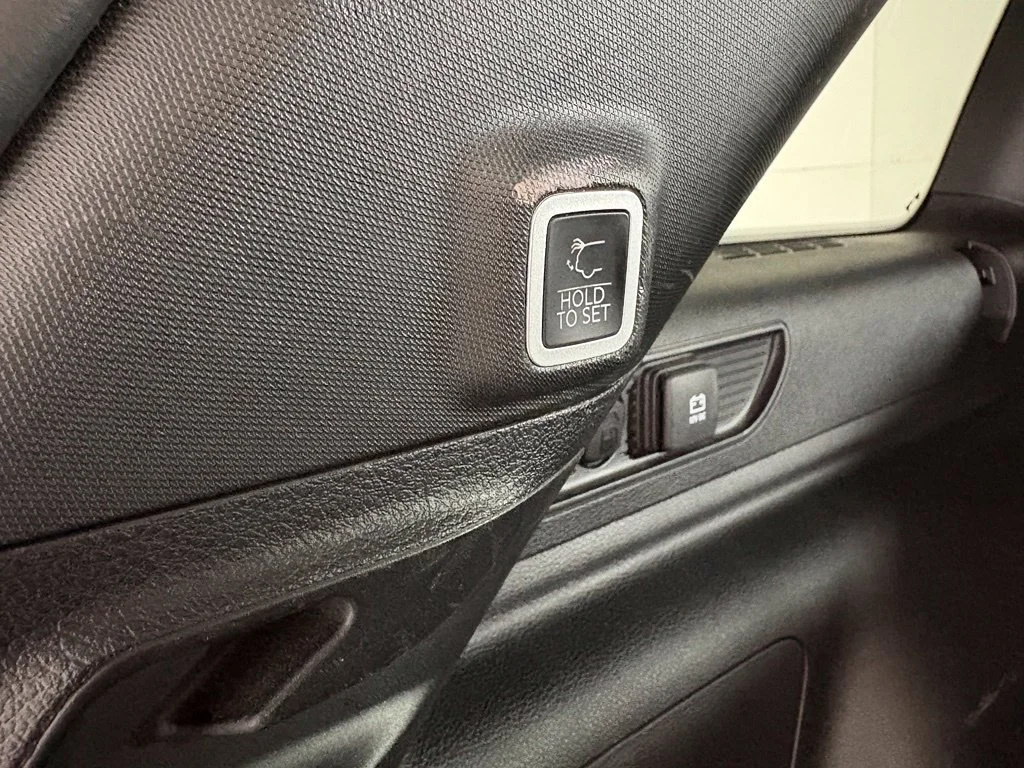 Used 2024 White Jeep 4xe image 18