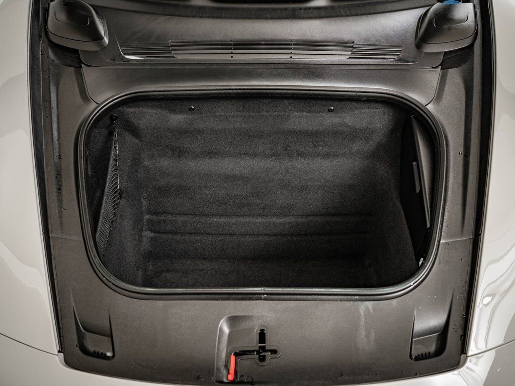 Used 2022 Chalk Porsche Targa 4 GTS image 33