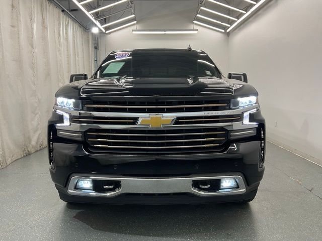 Used 2021 Black Chevrolet High Country image 3