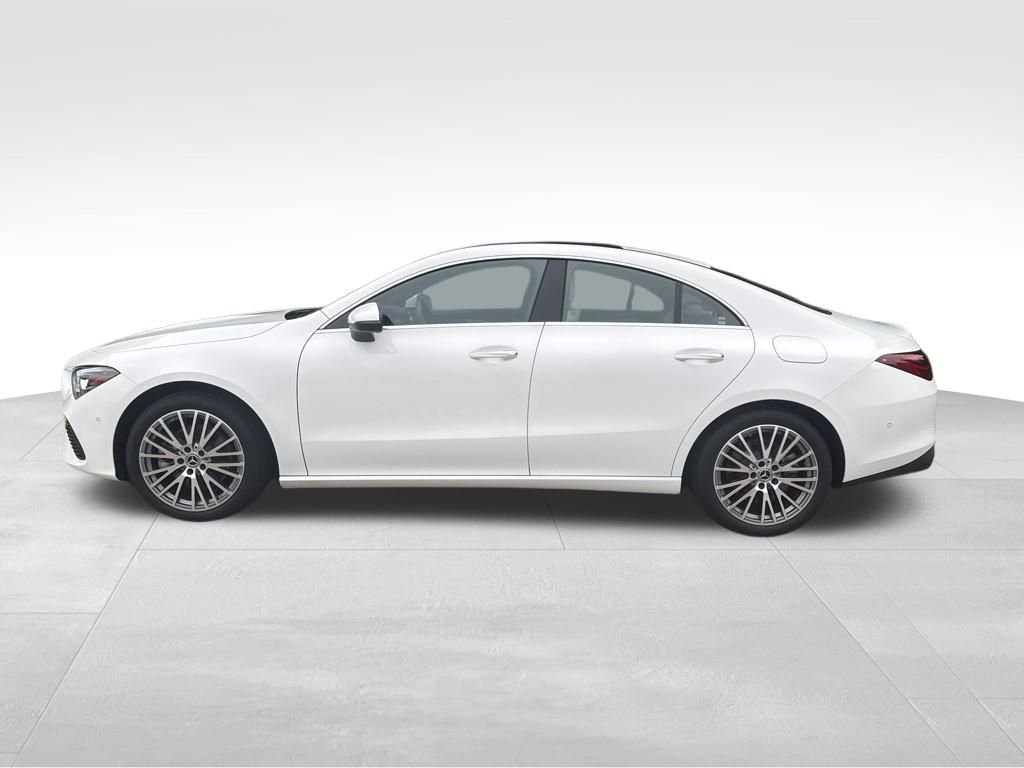 2025 Mercedes Benz CLA 250 4MATIC photo 2