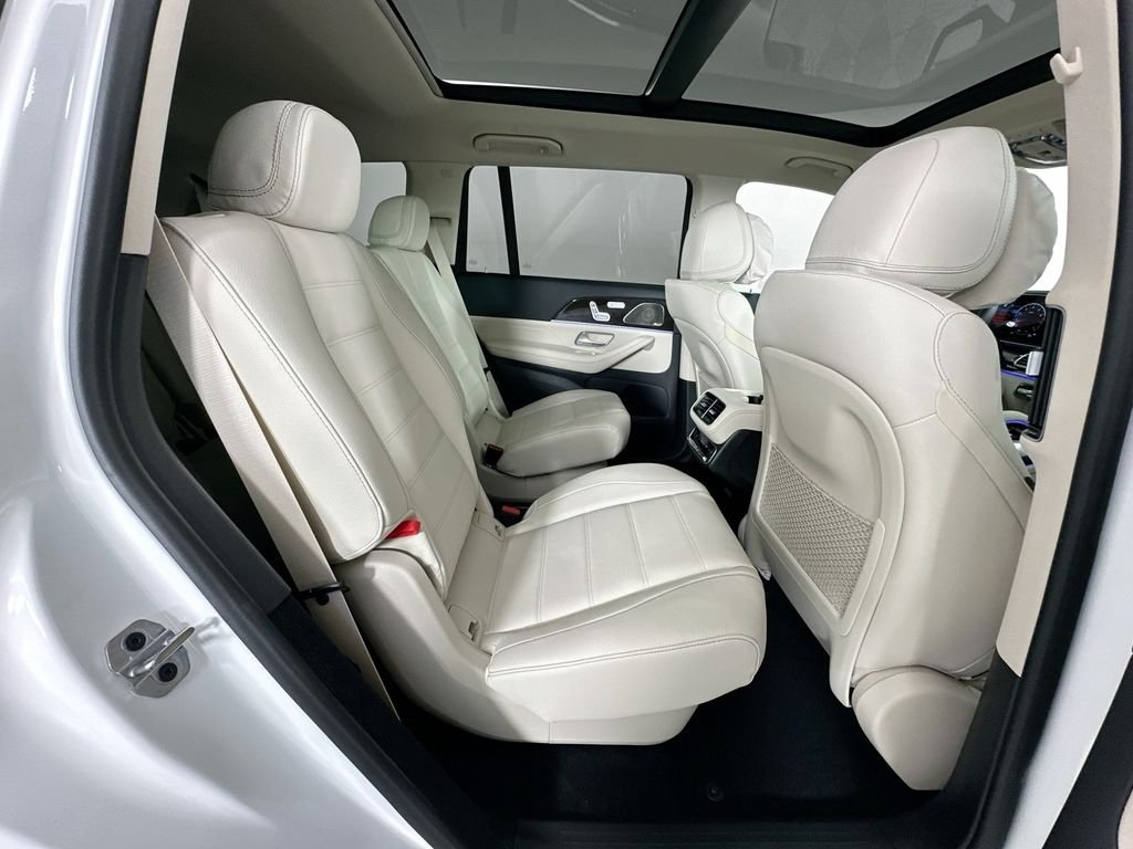 New 2026 Polar White Mercedes-Benz GLS 450 image 29