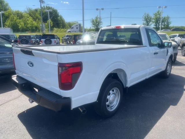 New 2026 Oxford White Ford XL image 5
