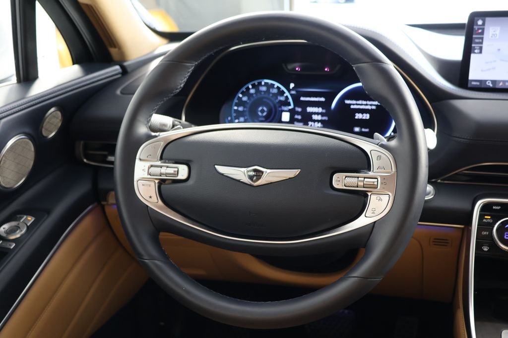 Used 2023 White Genesis 2.5T image 10