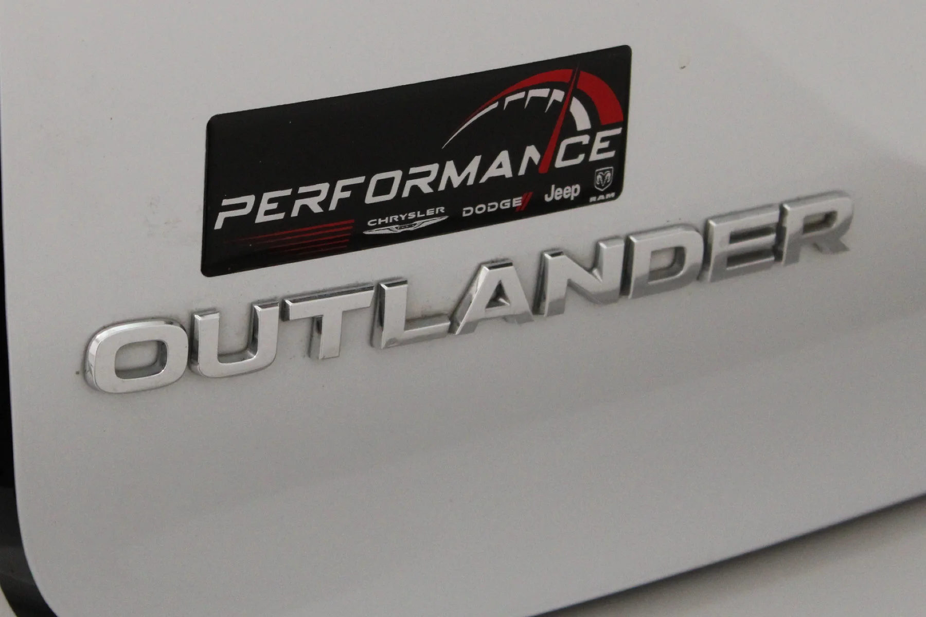 Used 2023 White DIAMOND Mitsubishi SEL 2.5 2WD image 20
