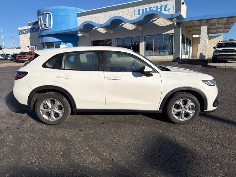 Used 2024  Honda LX image 8