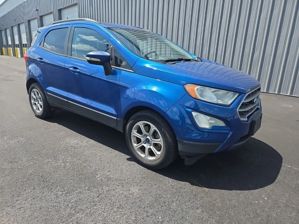 Used 2018 Blue Ford SE image 1