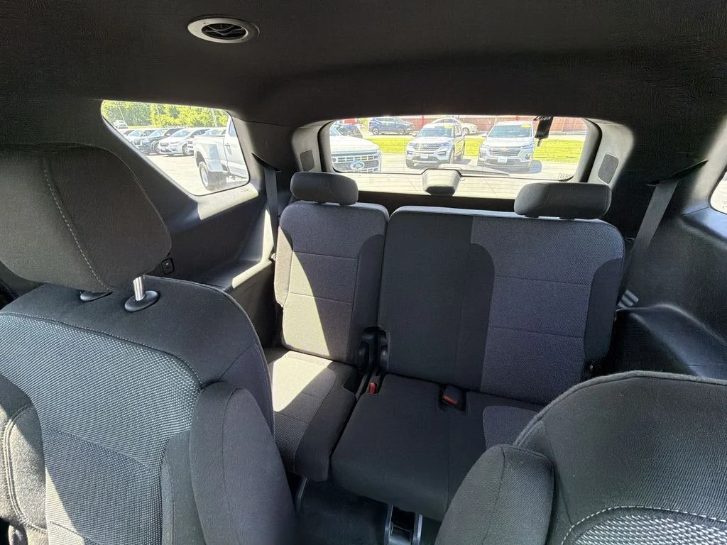 Used 2023 Red Chevrolet LT image 28